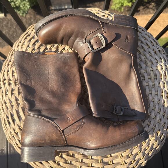 Frye Leather Brown Boots Buckle Mid Calf Pull On Right 6 Left 7 **2 Diff Sizes** - Picture 7 of 16